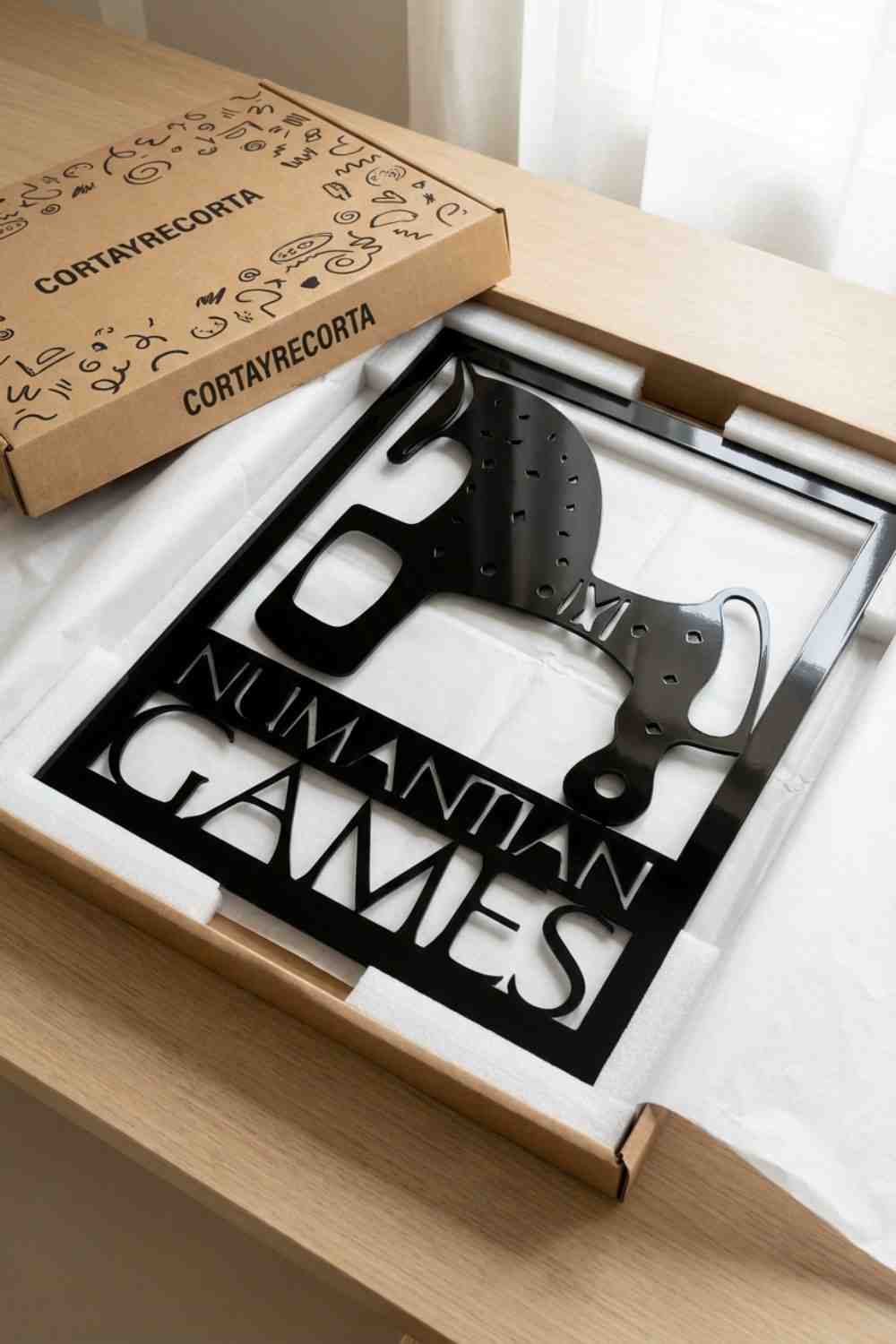 Numantian Games - Cuadro decorativo | Cortayrecorta.es