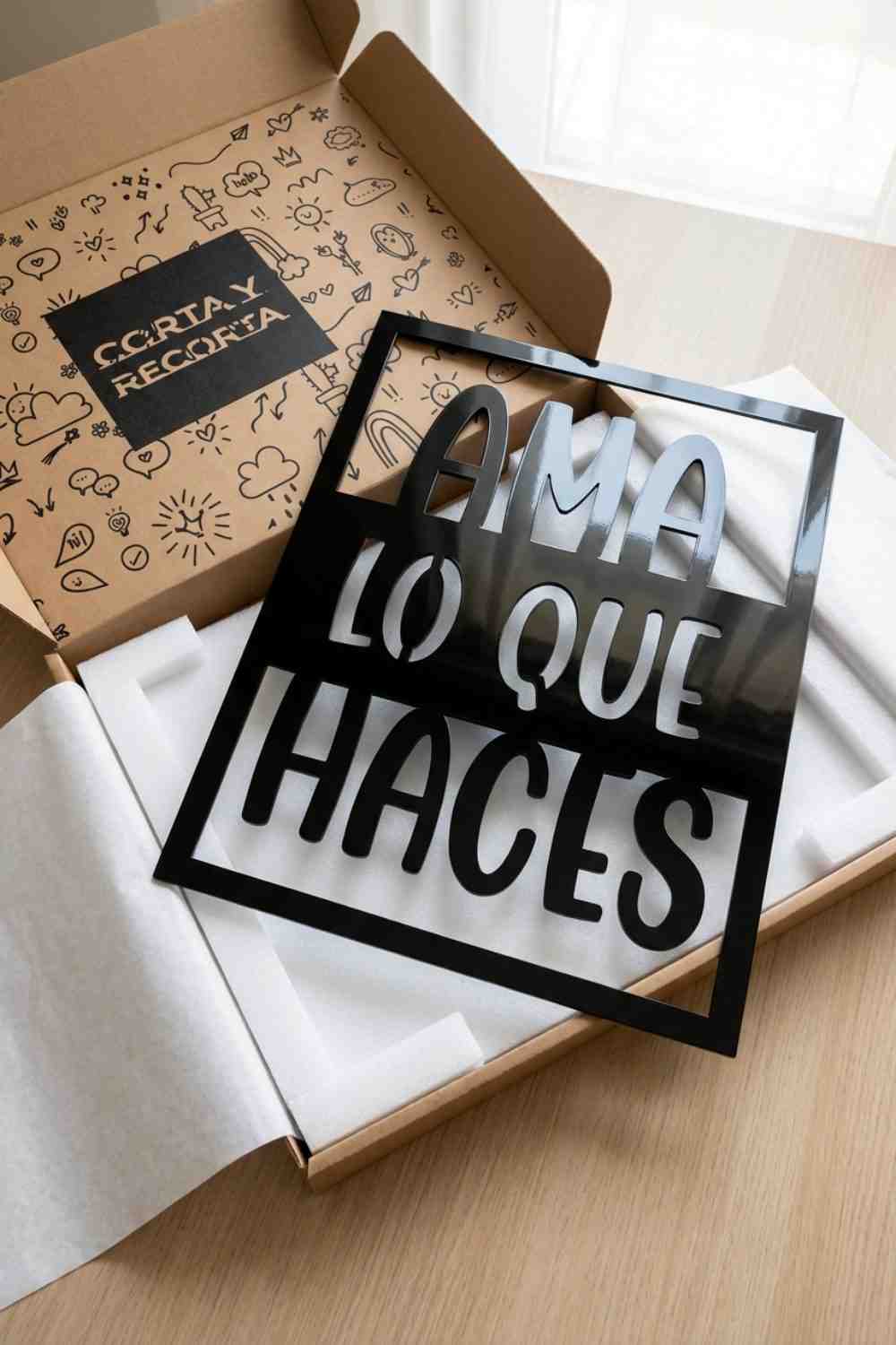 Ama lo que haces - Cuadro decorativo | Cortayrecorta.es