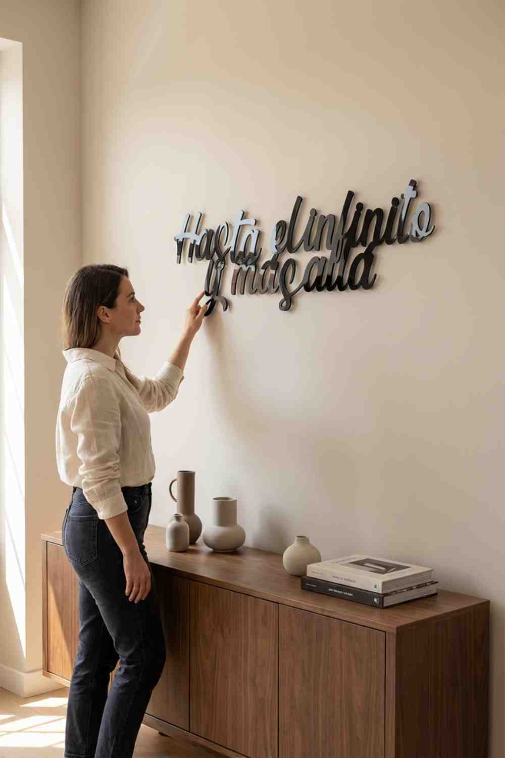 Hasta el infinito y más allá - Cuadro decorativo | Cortayrecorta.es