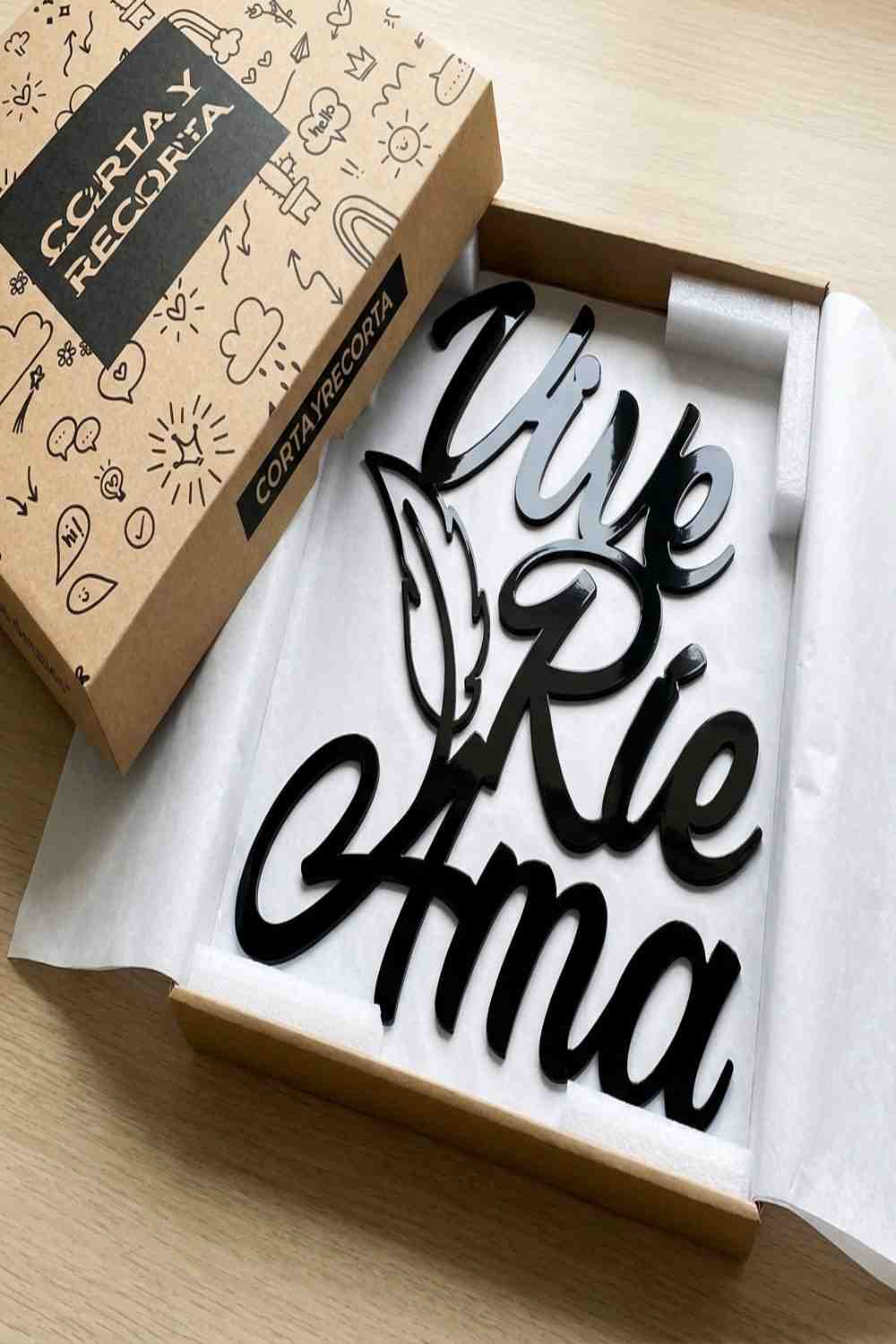 Vive Ríe Ama - Cuadro decorativo | Cortayrecorta.es