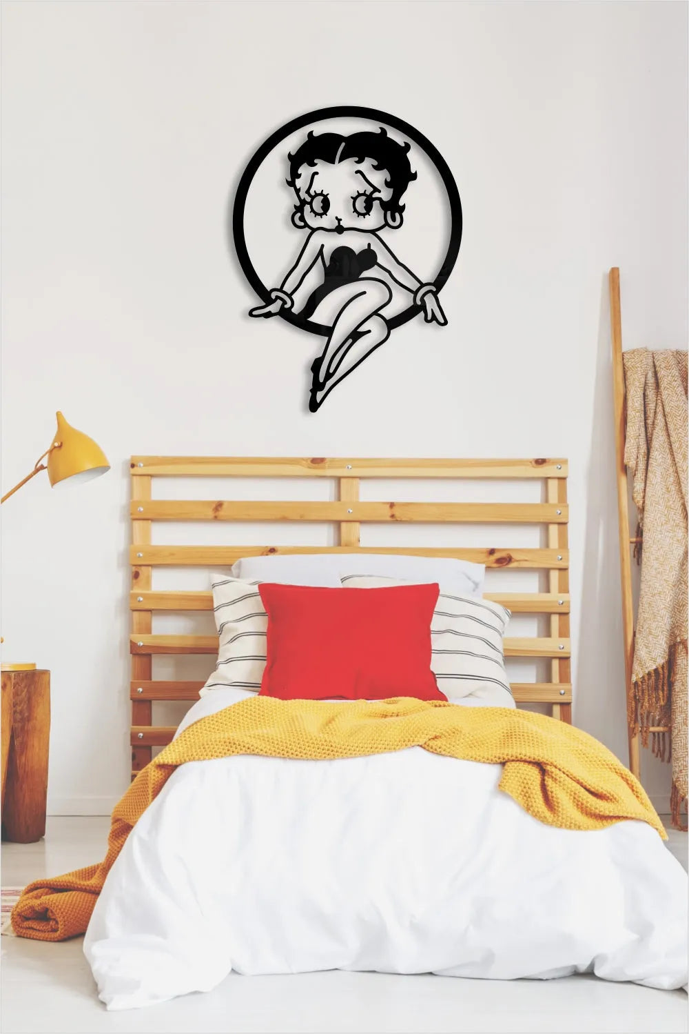 Betty Boop sentada - Cuadro decorativo | Cortayrecorta.es