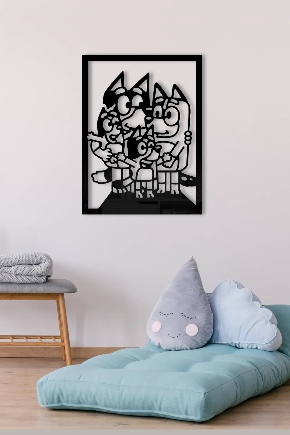 Bluey and her family