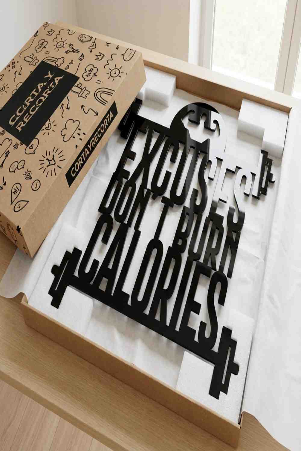 Excuses don´t burn calories - Cuadro decorativo | Cortayrecorta.es