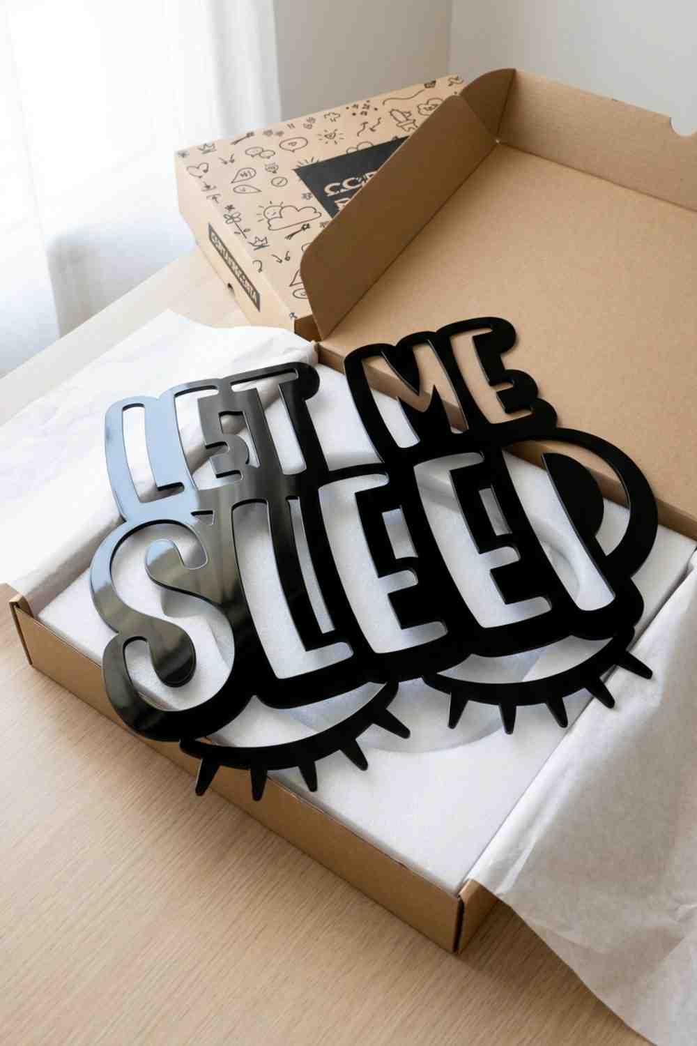 Let me sleep - Cuadro decorativo | Cortayrecorta.es