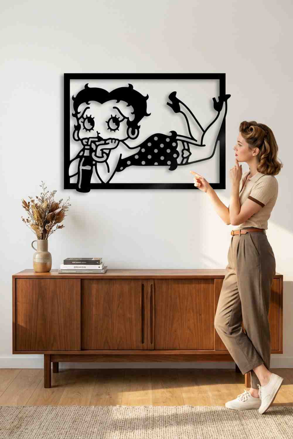 Betty Boop tomando refresco - Cuadro decorativo | Cortayrecorta.es