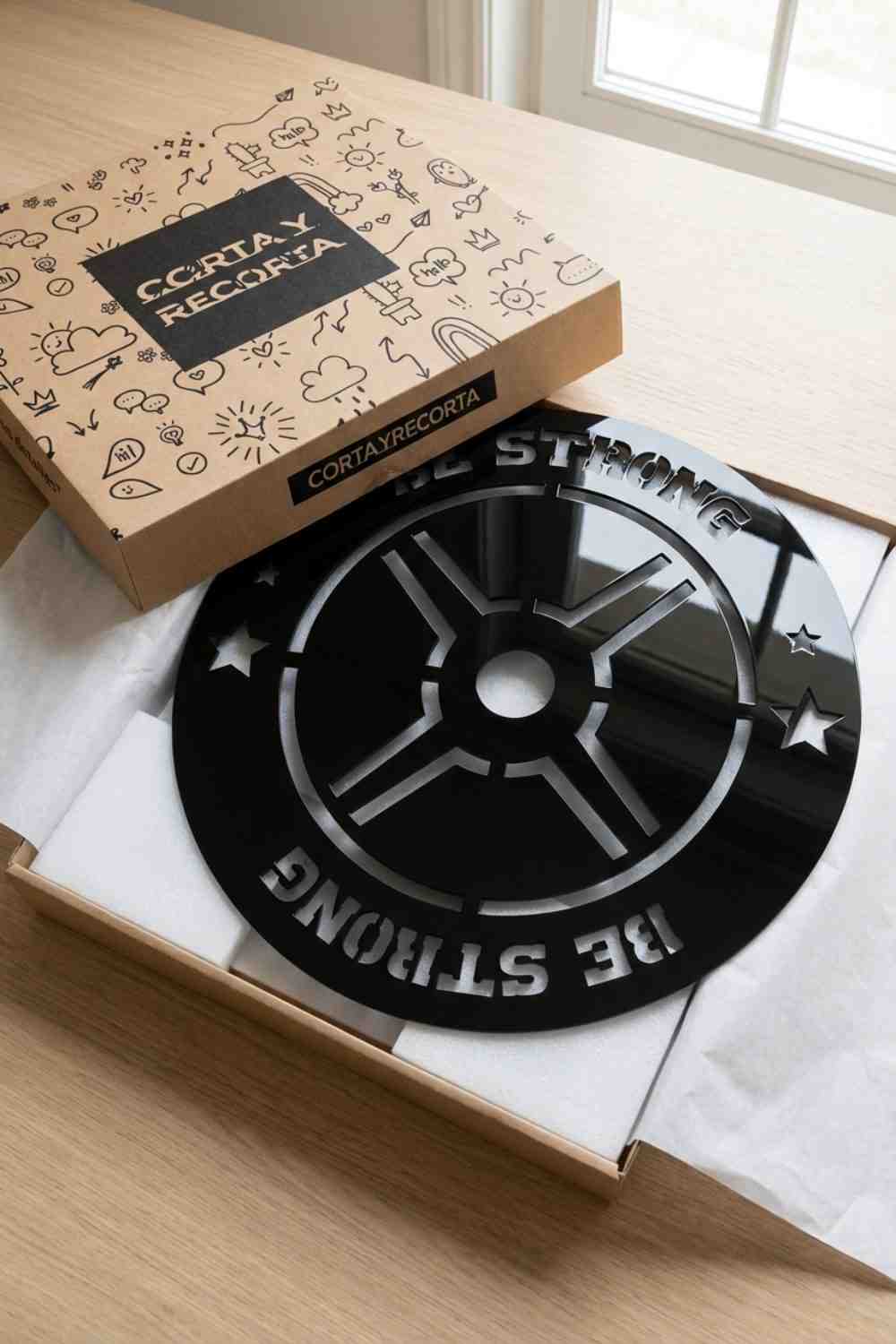 Be strong - Cuadro decorativo | Cortayrecorta.es