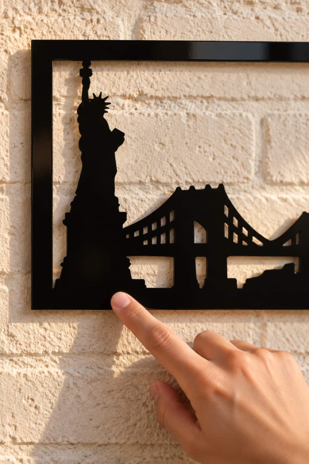 Nueva York, detalle del aluminio lacado negro y una yema sobre la Estatua de la Libertad