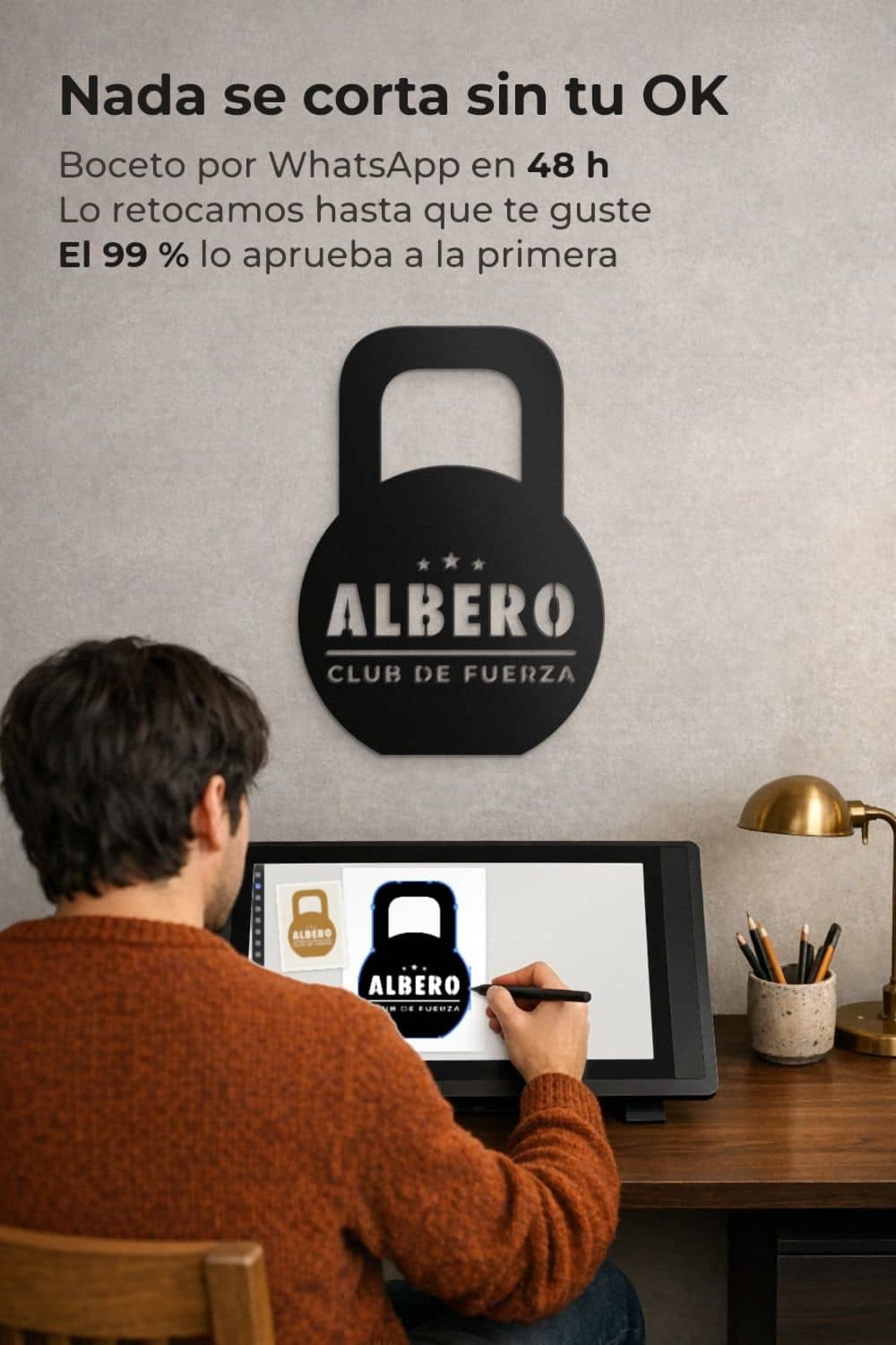 Logo de un gimnasio vectorizado a mano en tableta antes de cortar