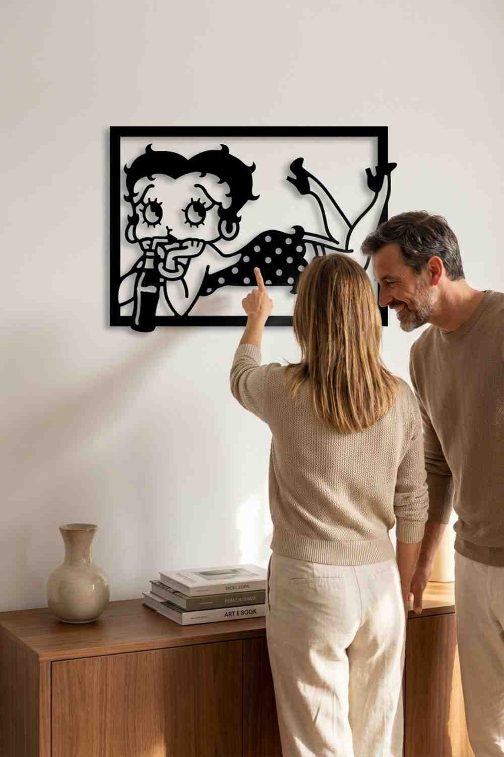 Betty Boop tomando refresco