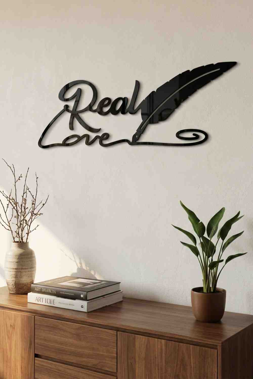 Real Love - Cuadro decorativo | Cortayrecorta.es