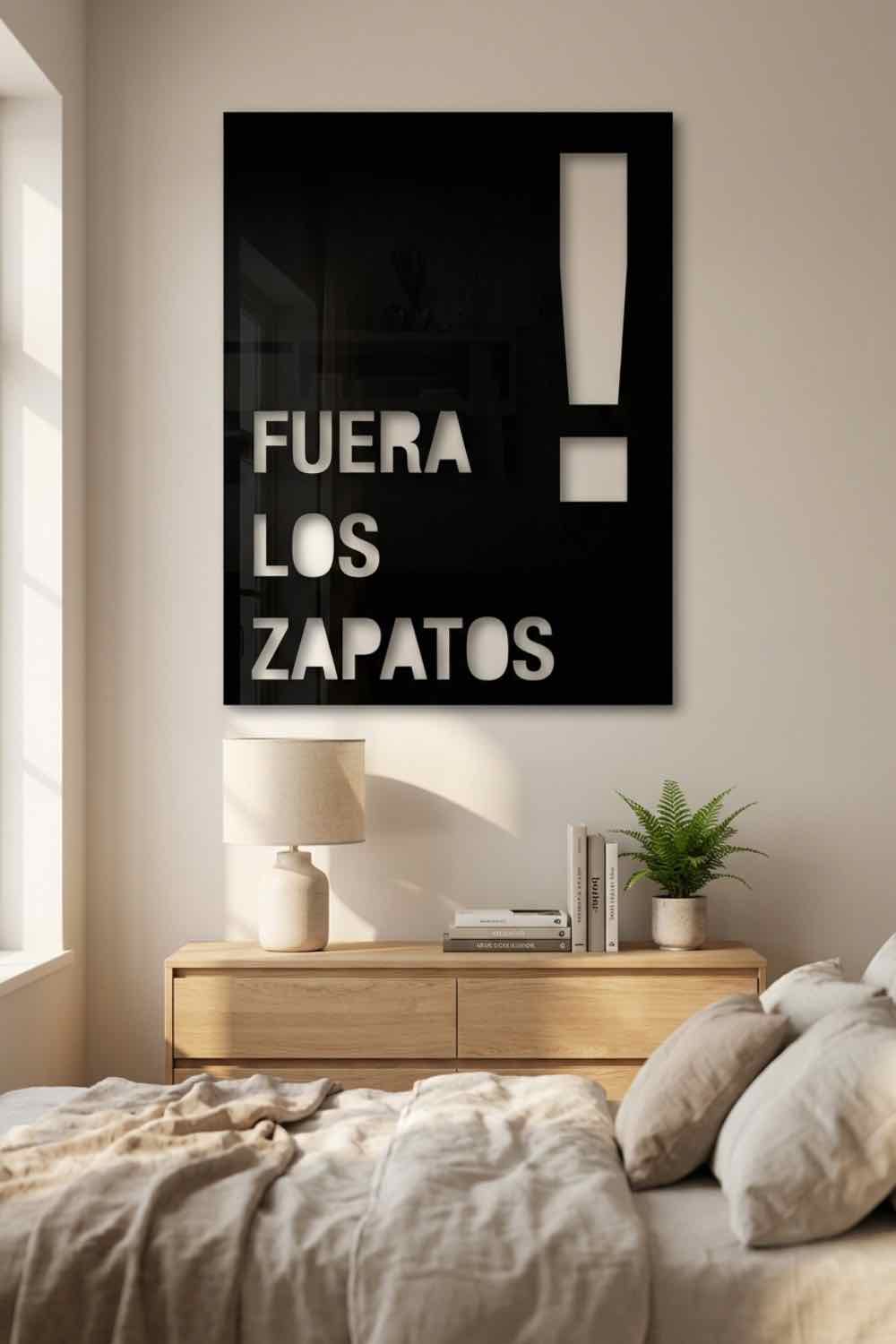 Fuera Los Zapatos - Cuadro decorativo | Cortayrecorta.es