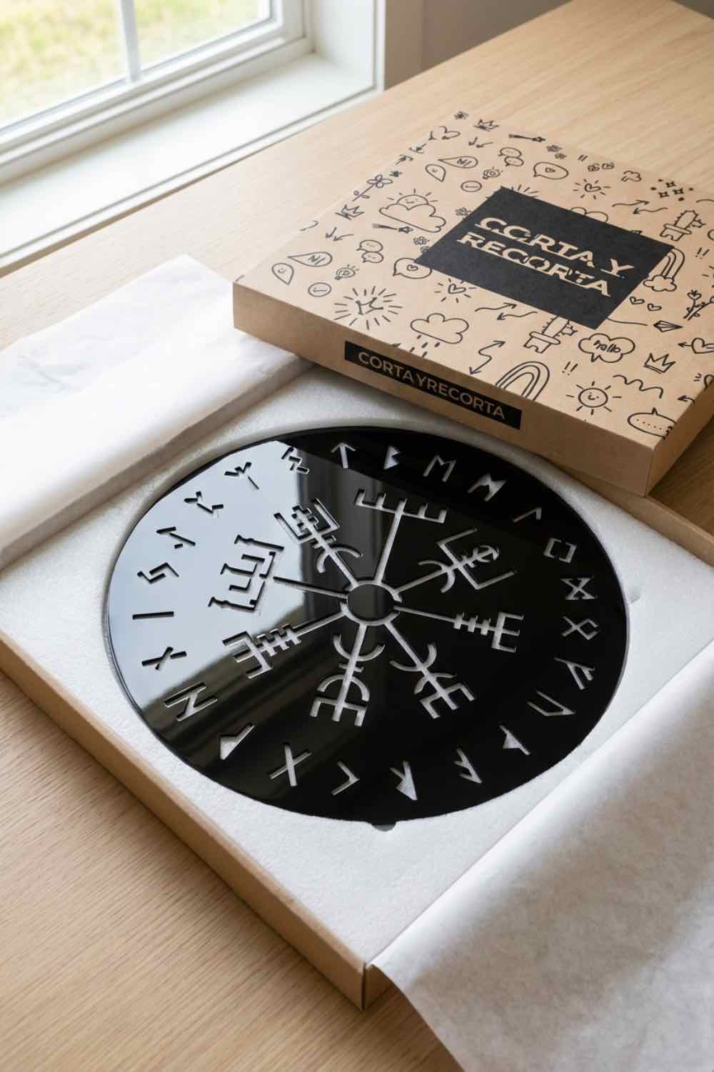 Vegvisir vikingo - Cuadro decorativo | Cortayrecorta.es
