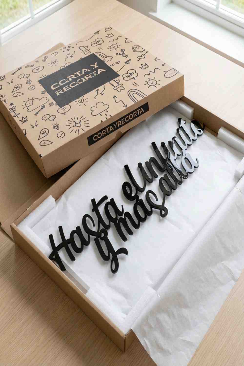 Hasta el infinito y más allá - Cuadro decorativo | Cortayrecorta.es