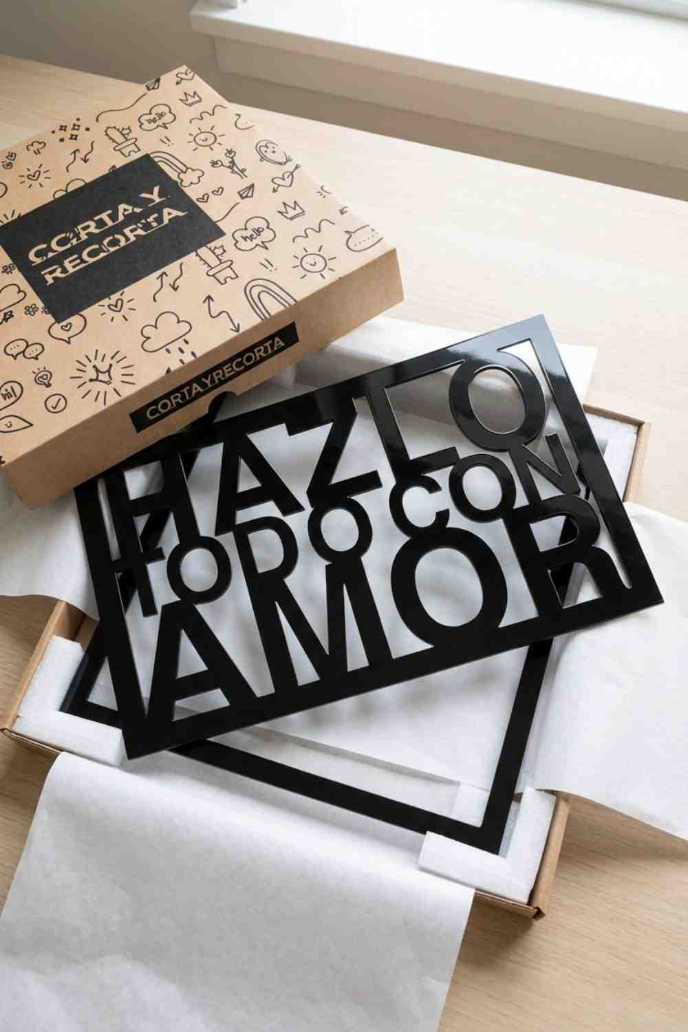 Hazlo Todo Con Amor - Cuadro decorativo | Cortayrecorta.es