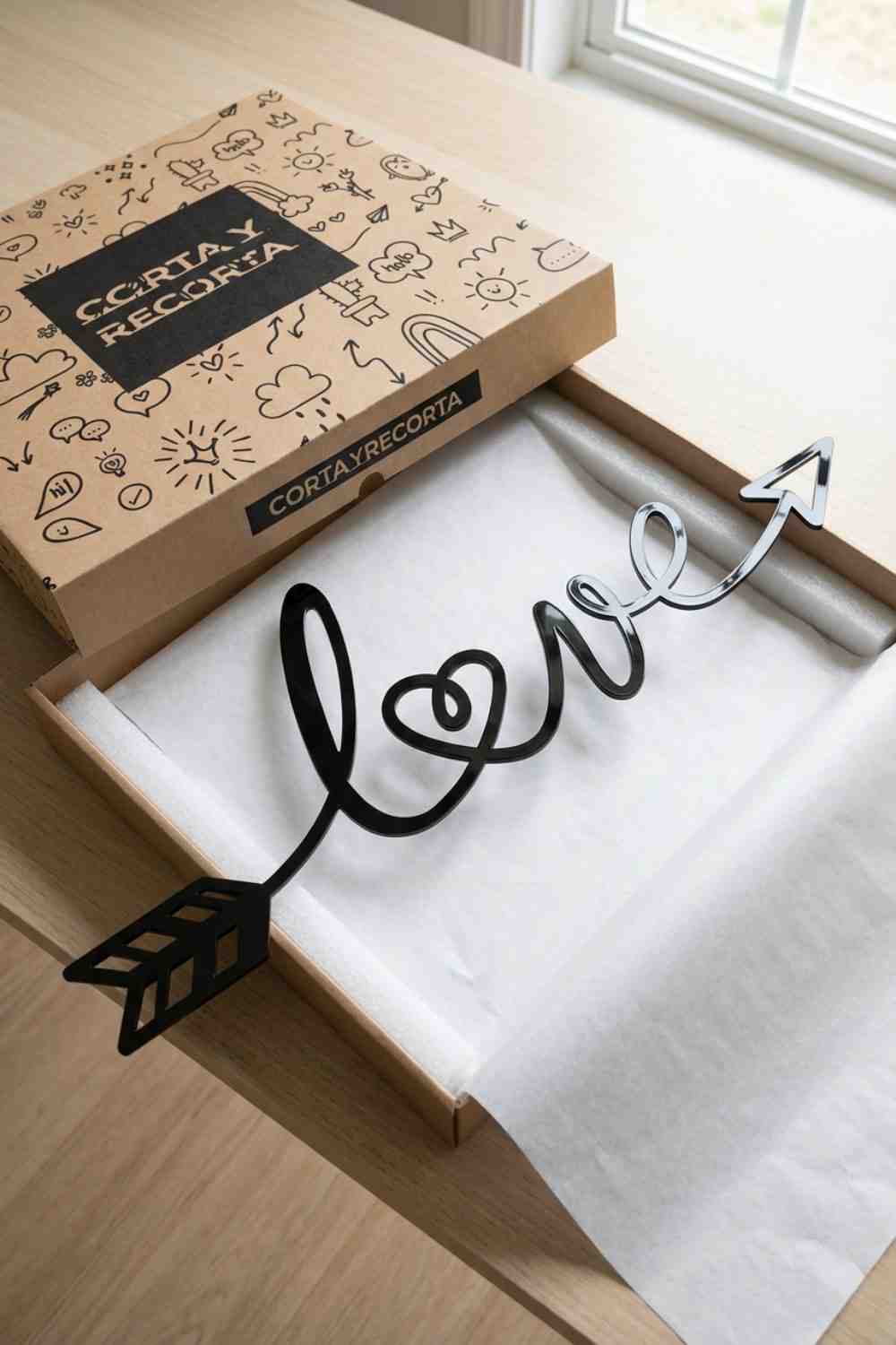 Love - Cuadro decorativo | Cortayrecorta.es