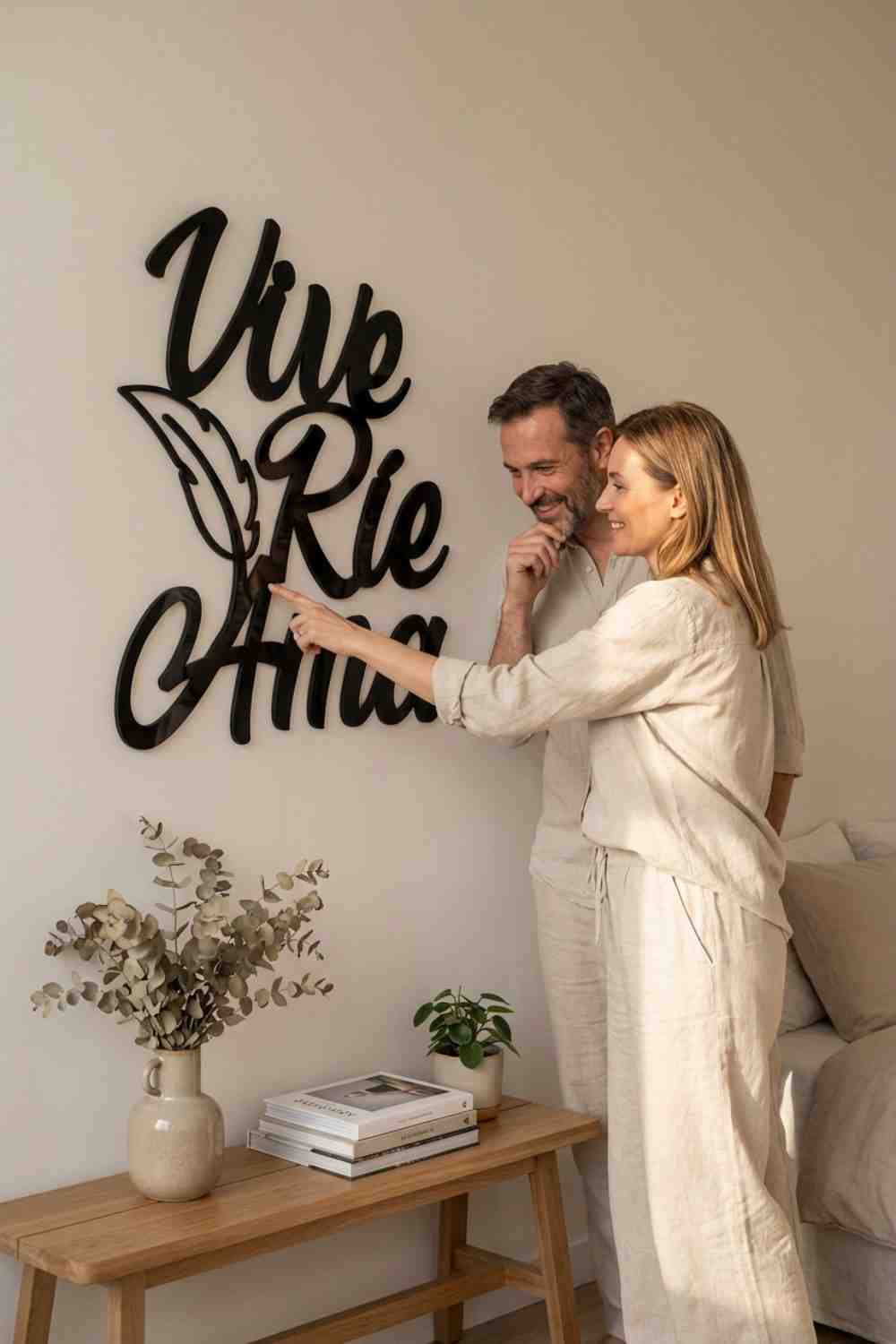 Vive Ríe Ama - Cuadro decorativo | Cortayrecorta.es