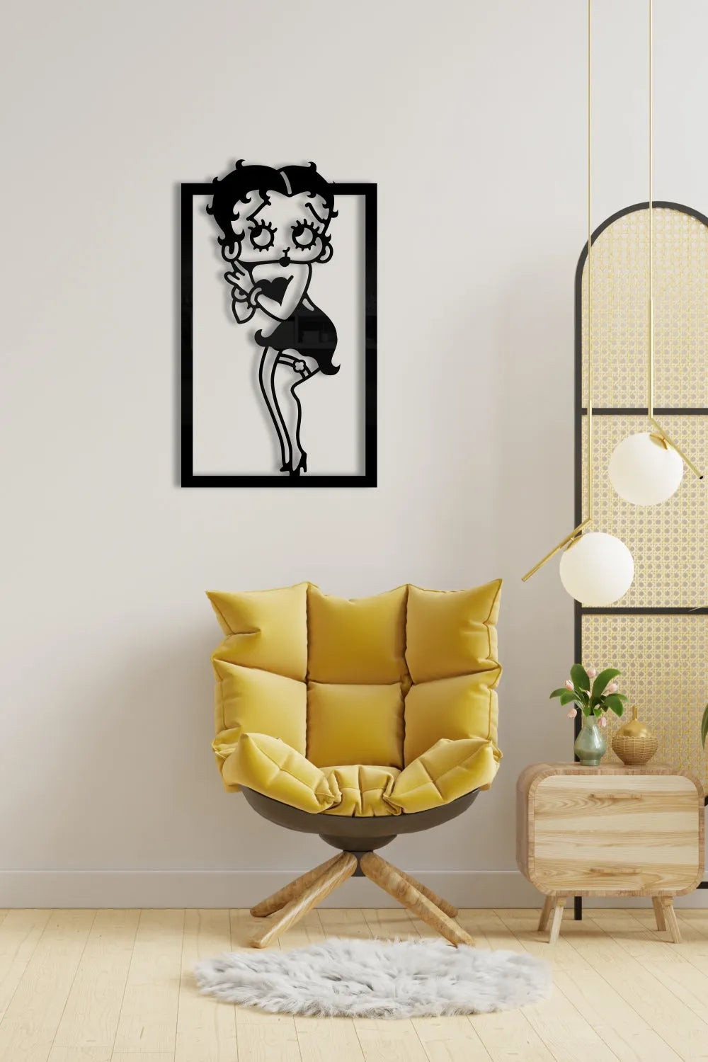 Betty Boop con las manos juntas