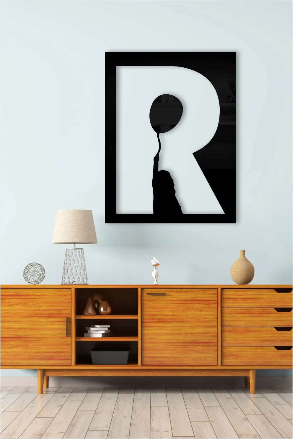 R