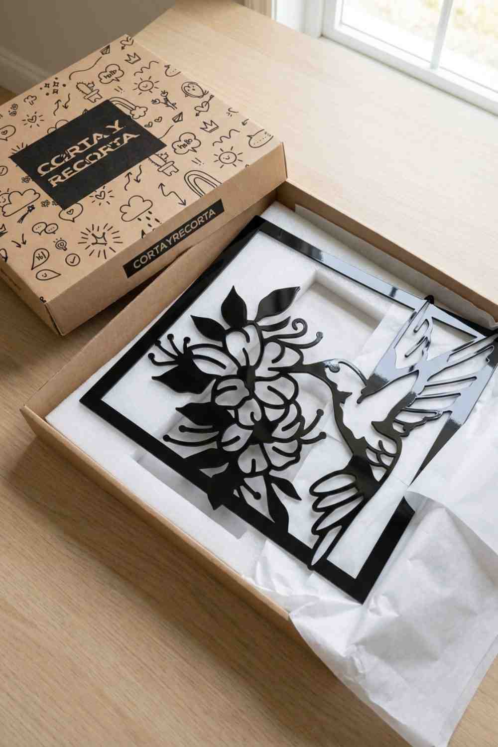 Colibrí bebiendo néctar