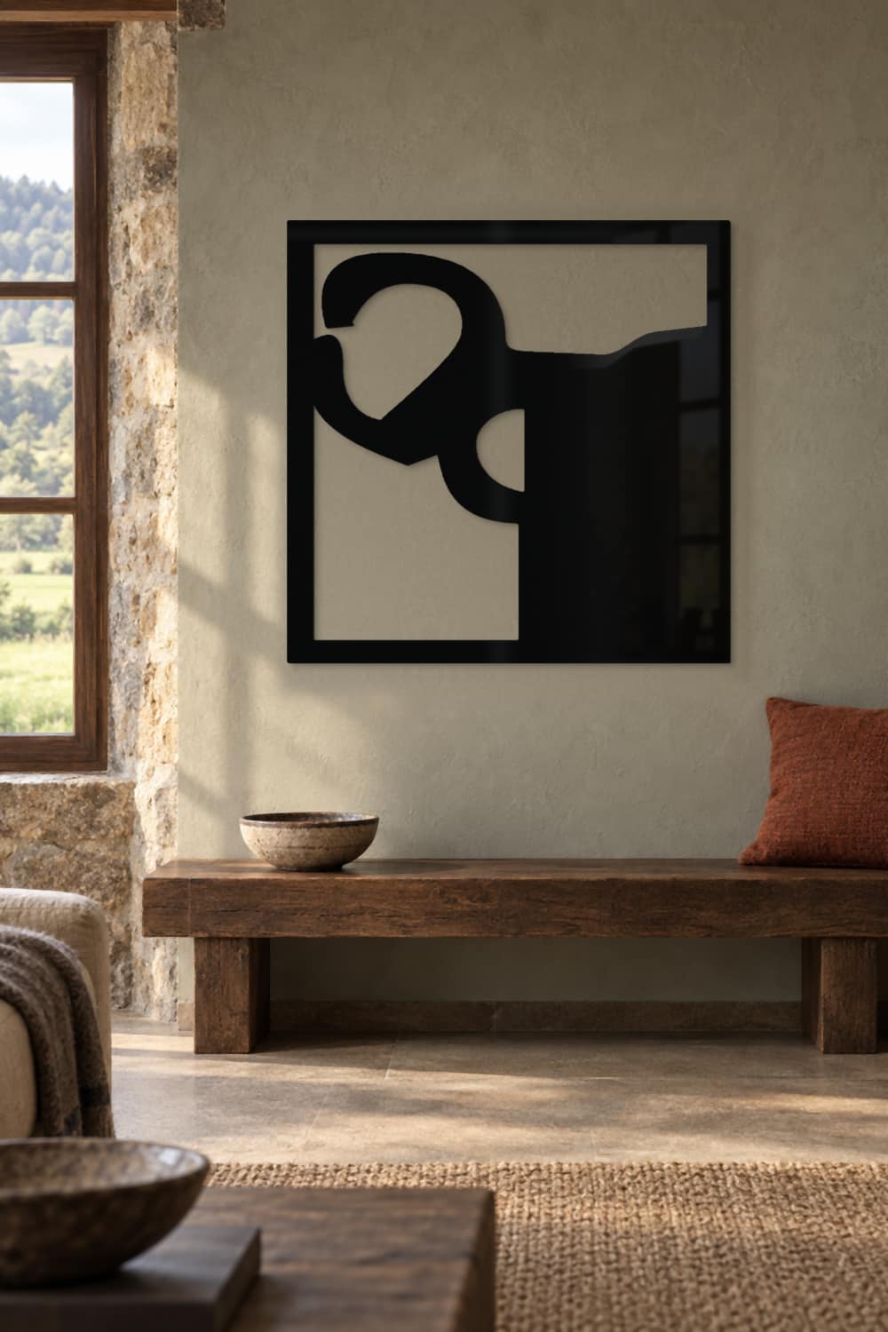 Chillida Nº01 negro brillante en caserío vasco con banco de roble y vistas verdes