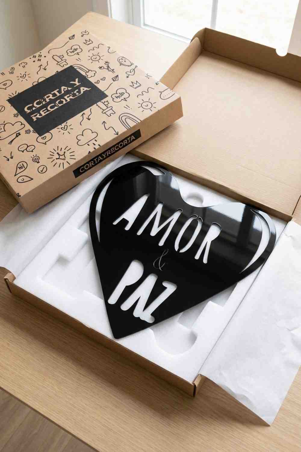Amor Y Paz - Cuadro decorativo | Cortayrecorta.es