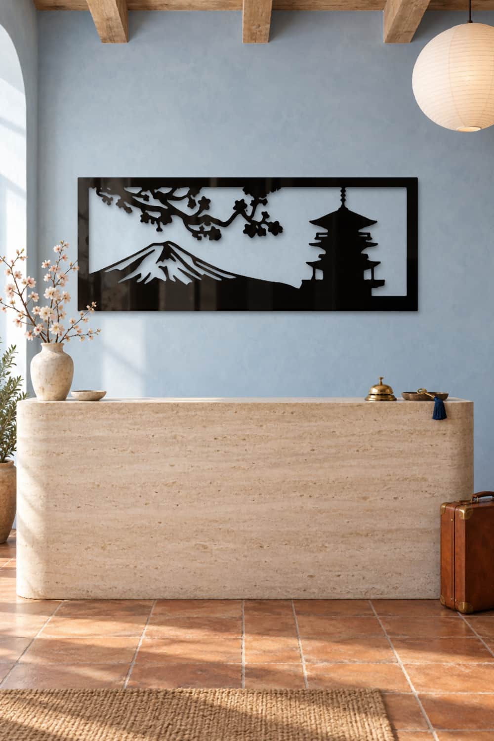 Monte Fuji en la recepción azul de un hotel boutique