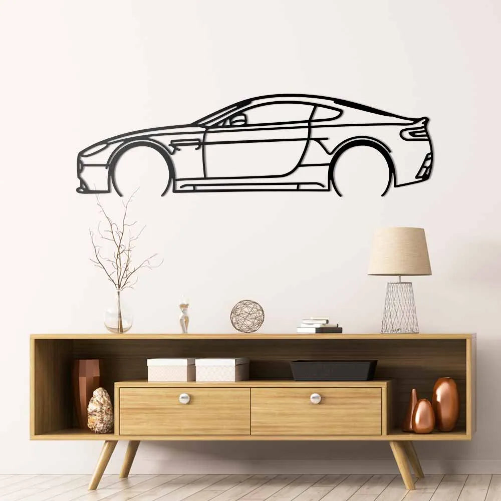 Aston  Martin Vantage Detailed