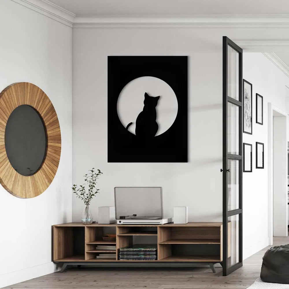 CAT ON THE MOON Los cuadros de animales son la nueva tendencia decorativa de esta temporada. Utilizarlas para decorar una pared animará tu espacio y aportará un estilo salvaje a tu hogar